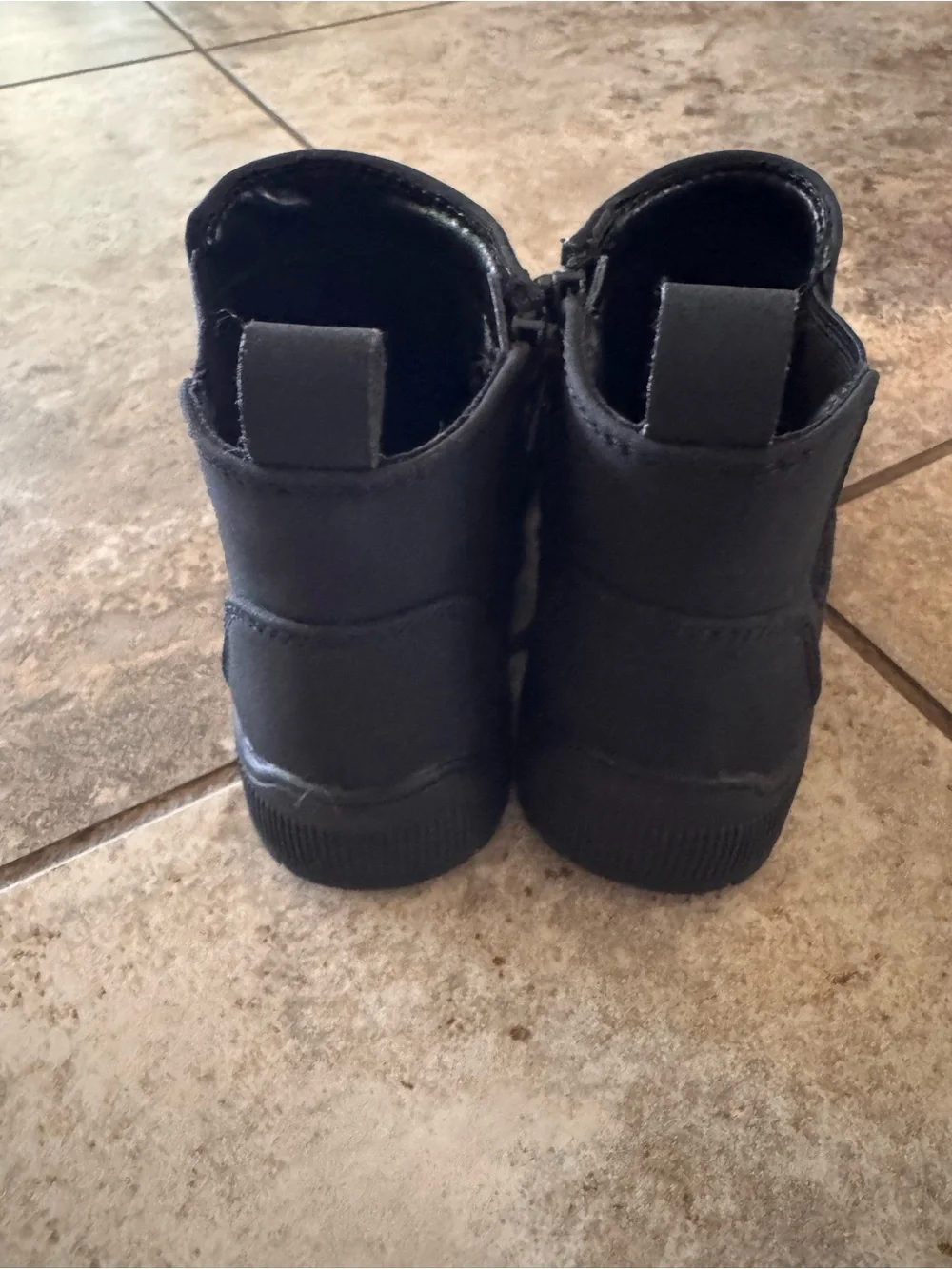 Bundle of (2) pairs of toddler size 10 Chelsea boots. Black & tan